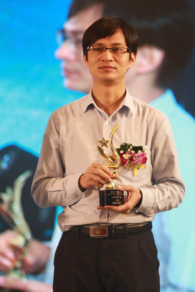 十佳风云人物 LED显示屏行业翘楚还看今朝！