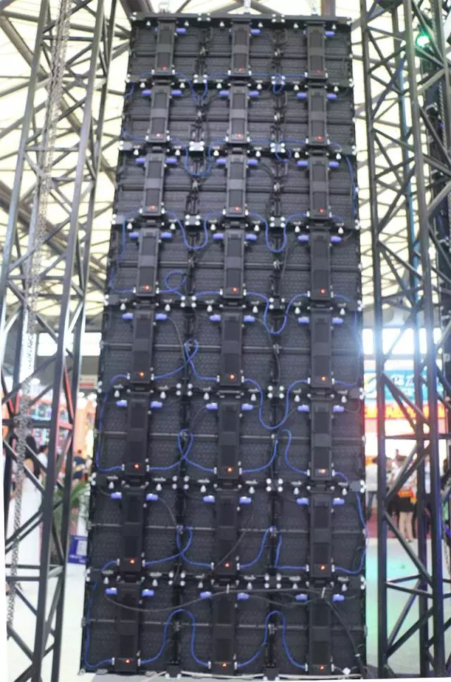 真实还原产品应用场景 强力巨彩强势切入舞台租赁/小间距市场