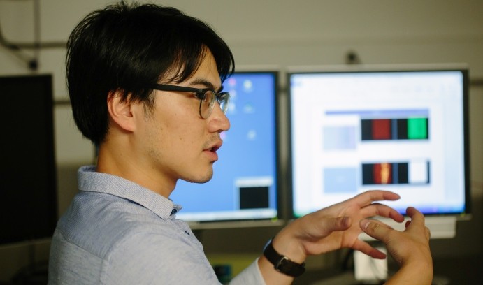 科研人员发现GaN耐磨性接近钻石 可用于触摸屏等领域