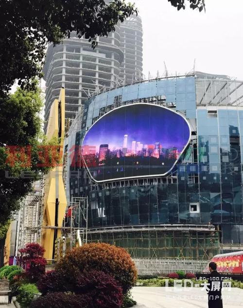 蓝硕LED显示屏助力长沙富兴世界金融中心