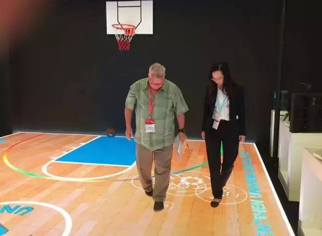 请指教！LED大屏实现“人屏”互动的方式有哪些？