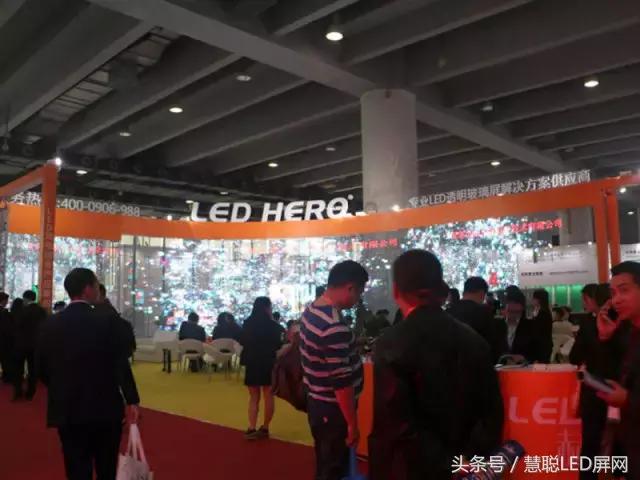 LED显示屏企业这是要准备与“玻璃”杠上了? LED显示屏企业这是要准备与“玻璃”杠上了?