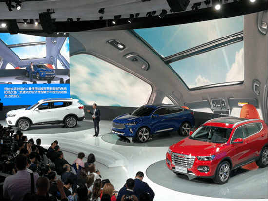 LED异形屏“创意新玩法”——2017年上半年异形屏经典工程