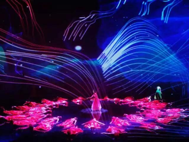 又一波LED舞台效果酷炫至极！简直要亮瞎了！