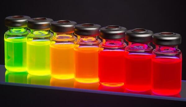 量子点要逆袭？显示行业未来谁主浮沉