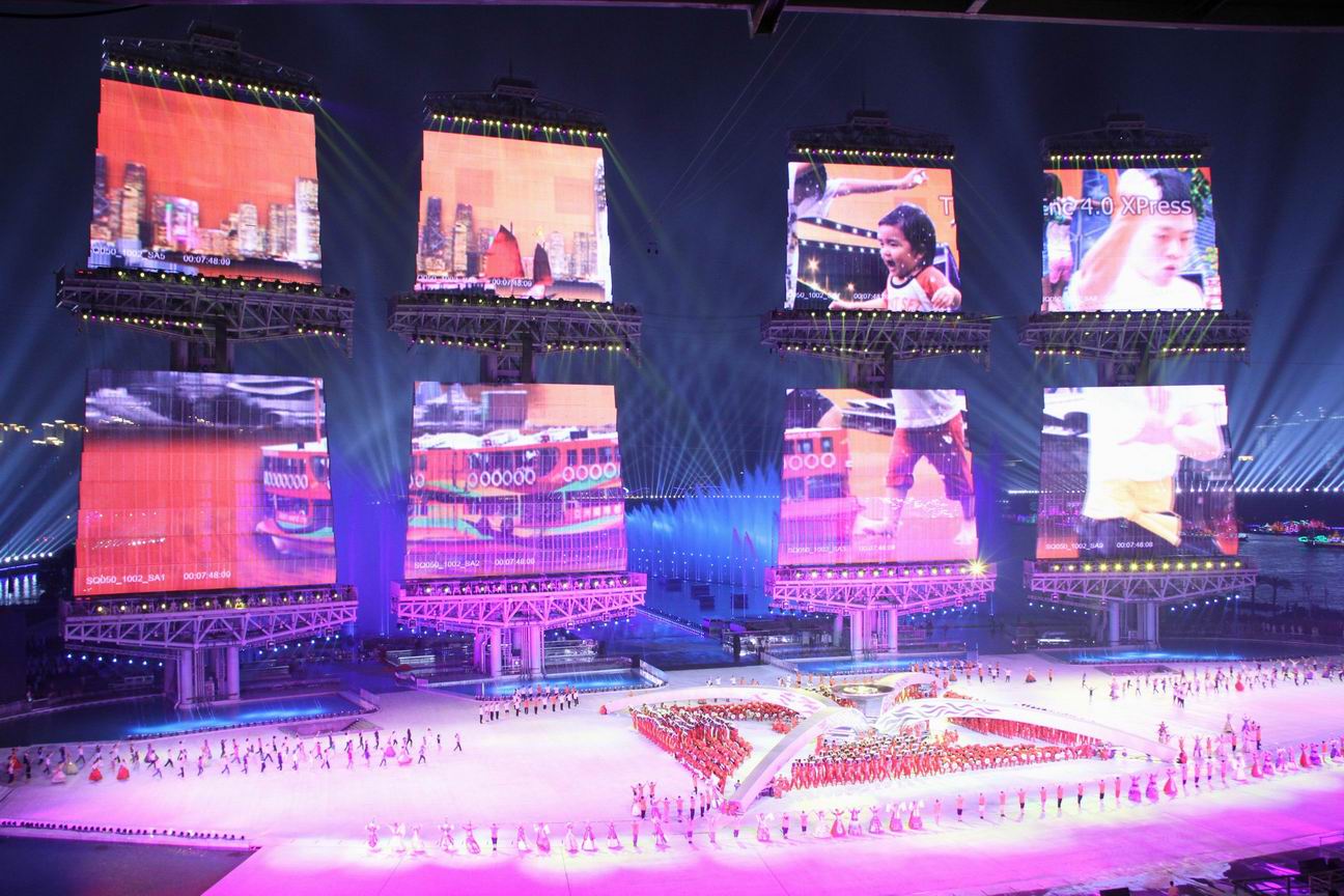 国庆中秋双节齐临 国强家兴九州共贺！让中国骄傲的LED屏你知道多少？