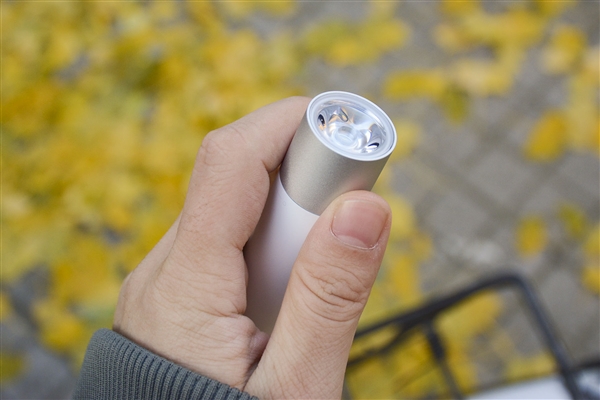 小米新品：11级调光随身手电筒测评 Lumileds LED灯珠有何特别？