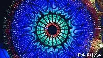 带你进入奇幻空间——LED幕墙让建筑动起来！