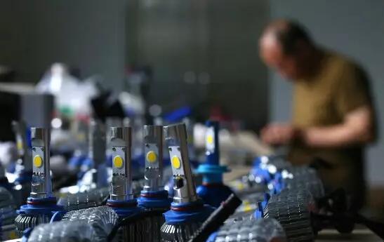 农民获国家专利？为朋友制作石墨烯LED大灯获意外惊喜！