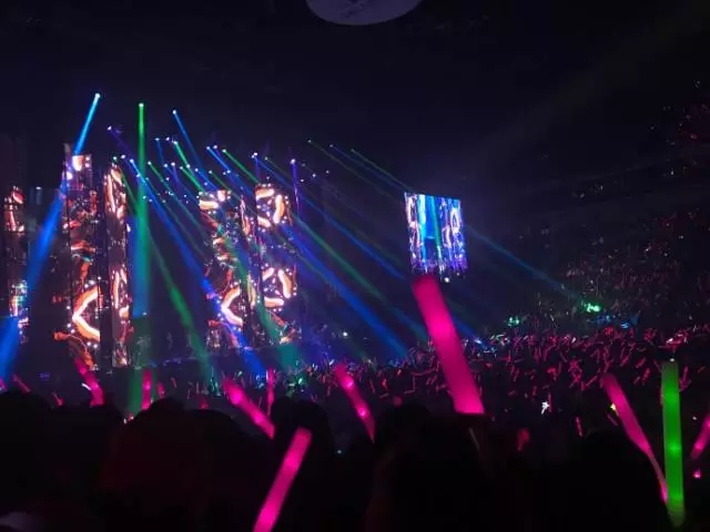 壹品光电|张惠妹世界巡回演唱会 冰屏嗨爆“乌托邦”