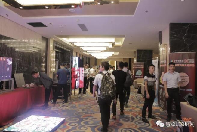 “新产品·新模式·新未来”—华夏光彩2017新品发布会举办圆满成功！新推出租赁屏备受瞩目！