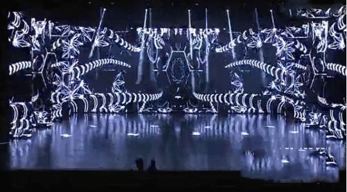 看LED显示屏企如何用优异产品搅弄商显市场风云！