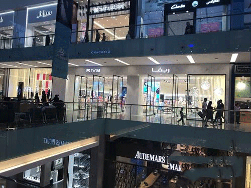 雷曼LED显示屏之美邂逅神秘的迪拜城