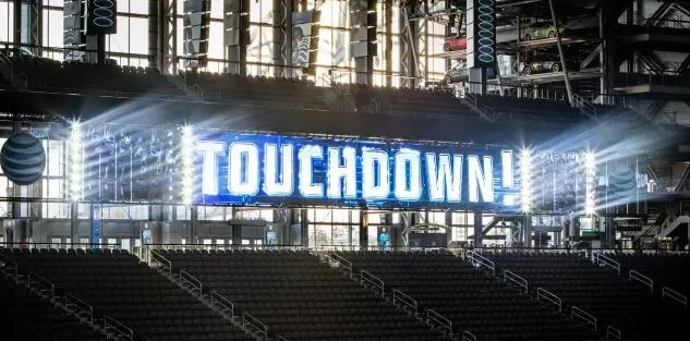 “黑科技”360度响应式LED舞台屏诞生！超酷炫！