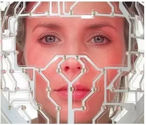 LED面膜也应运而生 价格三百到八千高低不等! LED面膜也应运而生 价格三百到八千高低不等!