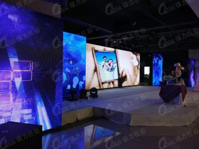 最浪漫的婚礼现场怎么布置？这些装了LED屏的酒店简直要上天！