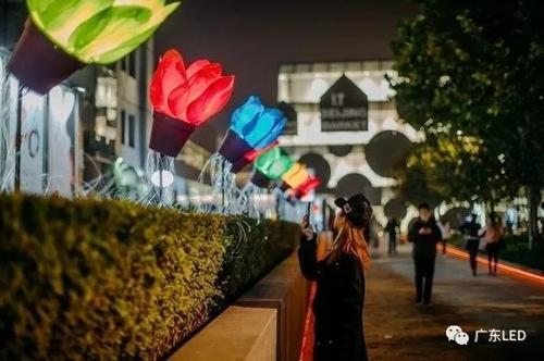 LED也能这么酷炫!你们城里人真的太会玩了! LED也能这么酷炫!你们城里人真的太会玩了!