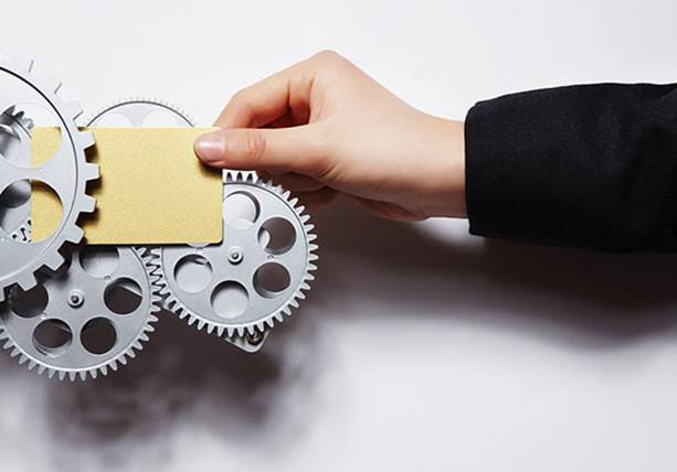 标准化 VS 定制化：将如何预判LED显示屏行业未来发展方向？