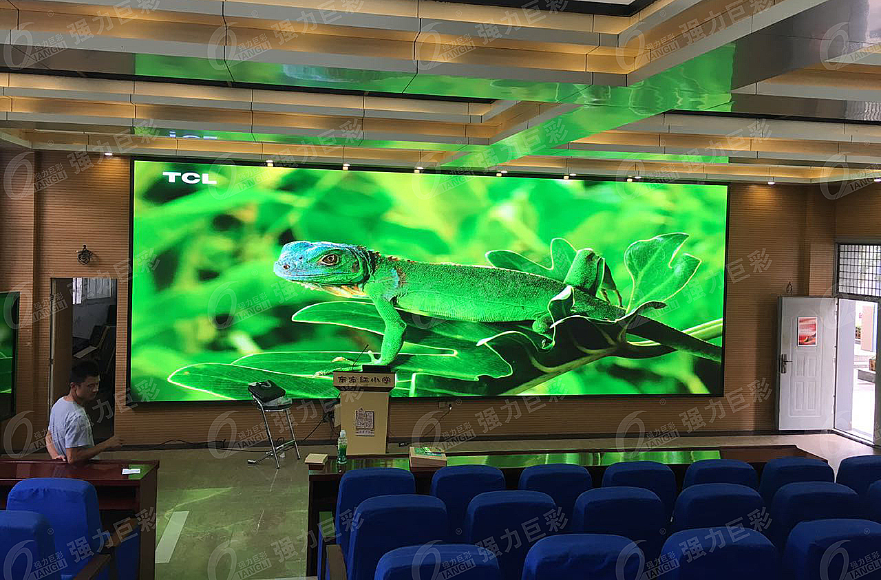 小间距P2.5产品进入应用爆发阶段