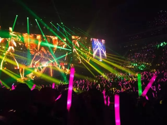 壹品光电|张惠妹世界巡回演唱会 冰屏嗨爆“乌托邦”