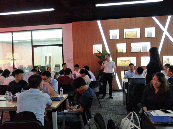分享收获，展望未来-记联建光电2017年内销半年度总结会议！