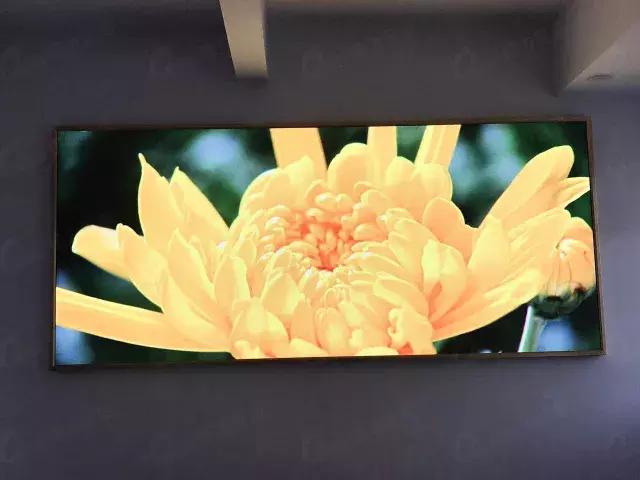 怎么拍LED大屏都有水波纹？真不是因为你手残……