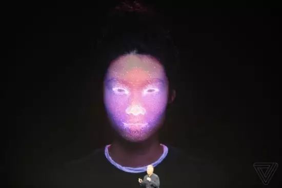 售价近万的iPhone X 究竟值不值？或许先得听听它的光学故事