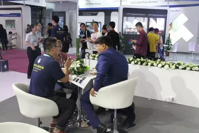回顾现场丨强力巨彩2017上海国际LED展究竟有多精彩?你看了就知道! 回顾现场丨强力巨彩2017上海国际LED展究竟有多精彩?你看了就知道!