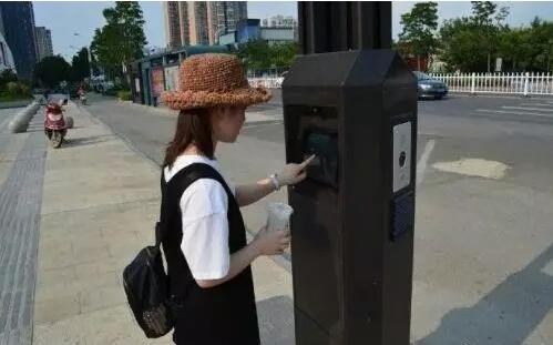 中国移动推出首批智能灯杆！LED灯杆屏表现如何？