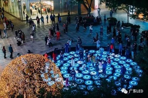 LED也能这么酷炫!你们城里人真的太会玩了! LED也能这么酷炫!你们城里人真的太会玩了!