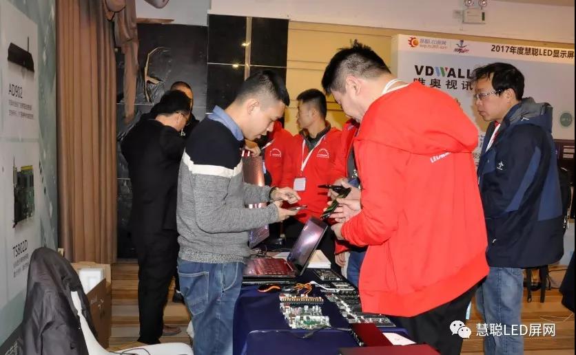 110人采购团空降深圳！2017年度慧聪LED显示屏行业十佳品牌推荐会及十佳品牌实地走访活动火热开启！