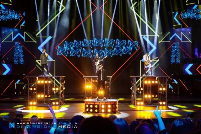 厉害了我的屏!舞台绝美盛宴应接不暇 赶紧来围观! 厉害了我的屏!舞台绝美盛宴应接不暇 赶紧来围观!