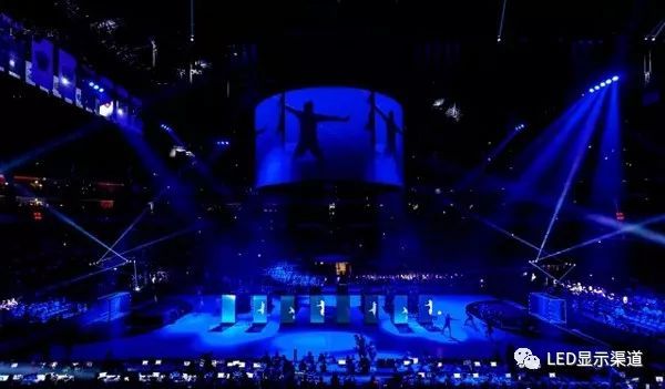 超酷炫技大法!舞台LED屏玩出新花样! 超酷炫技大法!舞台LED屏玩出新花样!