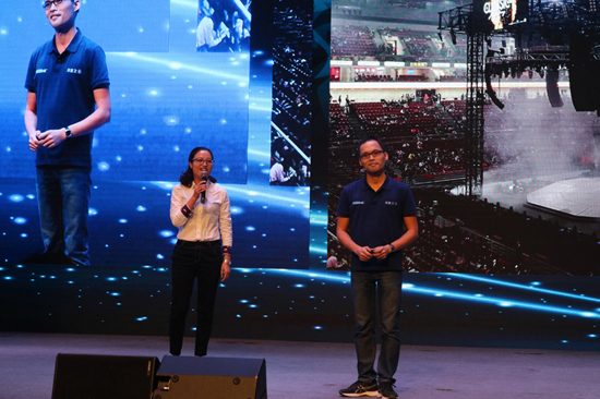 视诚科技“深蓝之蓝”2017秋季发布会圆满落幕!全新技术升级惊艳亮相! 视诚科技“深蓝之蓝”2017秋季发布会圆满落幕!全新技术升级惊艳亮相!