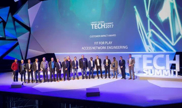 又一波LED舞台效果酷炫至极！简直要亮瞎了！