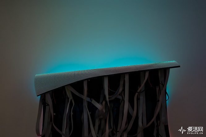 LED屏还能做艺术雕塑？效果太魔幻！