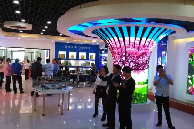 LED显示屏企业如何才能争取终端用户的尊重？