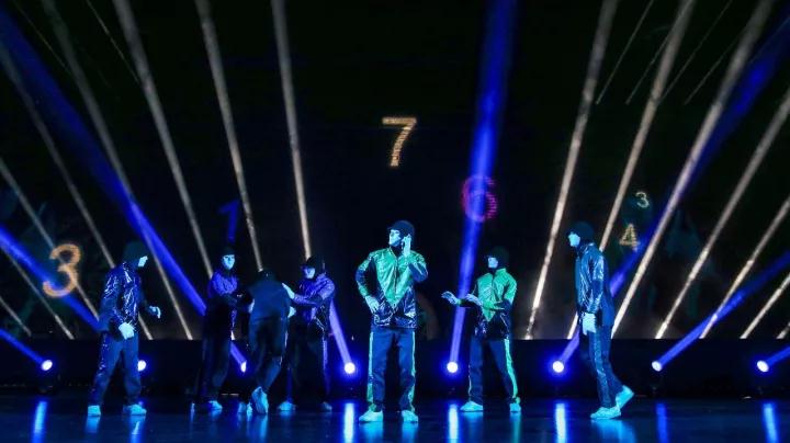 又一波LED舞台效果酷炫至极！简直要亮瞎了！