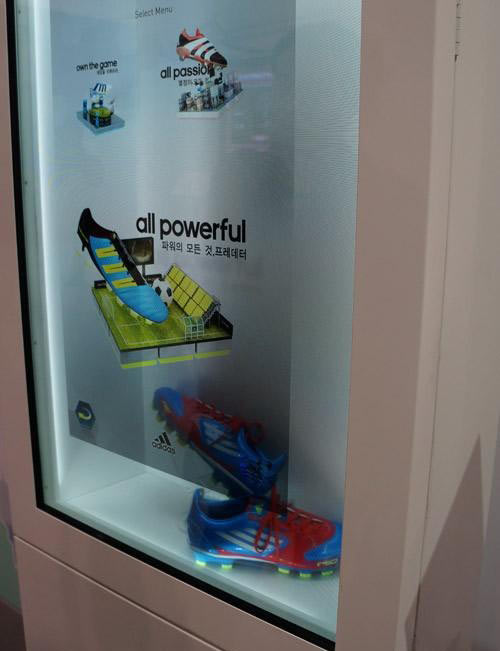 走向现实的黑科技:透明显示将成为未来主流? 走向现实的黑科技:透明显示将成为未来主流?