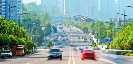 深圳LED智能路灯现身街头!可连wifi 还能显示车位、路况! 深圳LED智能路灯现身街头!可连wifi 还能显示车位、路况!