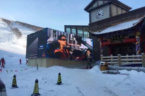 告别直插?户外表贴全民时代来临! 告别直插?户外表贴全民时代来临!