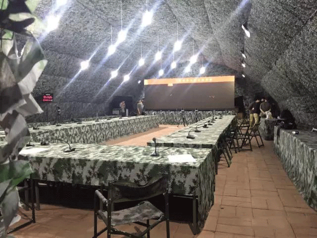 见证解放军建军90周年之际 预判LED显示屏企业未来发展趋势！