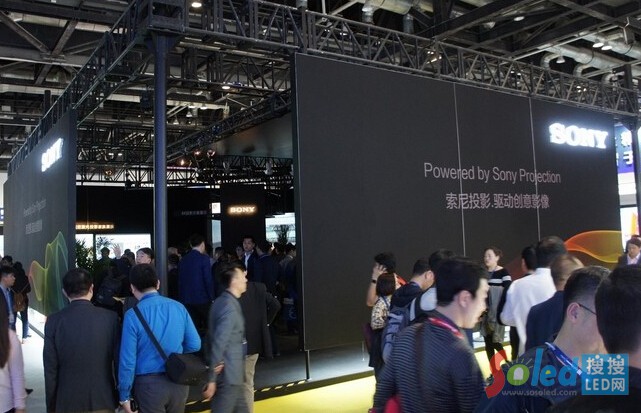 小间距P1.2时代来临,LED显示屏大规模市场应用可期! 小间距P1.2时代来临,LED显示屏大规模市场应用可期!