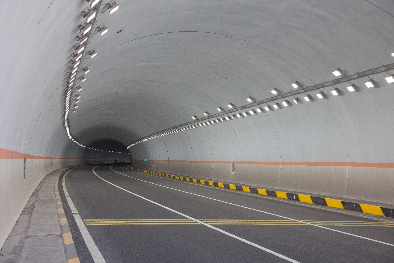 勤上光电照亮包茂高速陕西路段 创新应用获好评 勤上光电照亮包茂高速陕西路段 创新应用获好评