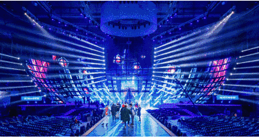 2018各大卫视跨年舞台再出杀手锏：江苏壕气冲天力压年初“四面台”！LED地砖屏取代常规屏成大热！