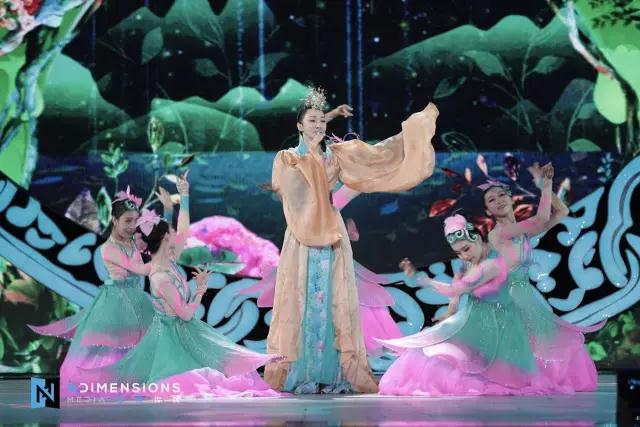 厉害了我的屏!舞台绝美盛宴应接不暇 赶紧来围观! 厉害了我的屏!舞台绝美盛宴应接不暇 赶紧来围观!