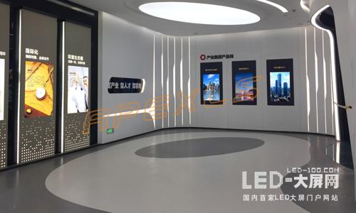 龙岗星河•领创天下--康硕展小间距LED屏助力显示之美！