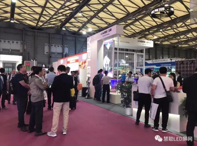 壹品光电：透明屏产品闪耀全场！高清大图火热来袭！