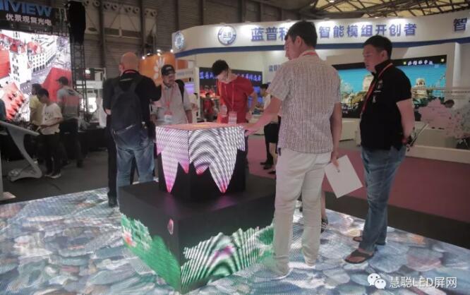 优景观复：创新铸就品质显示 专注成就辉煌未来