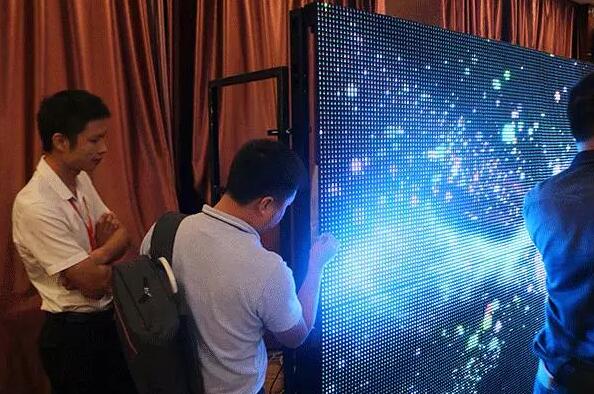 视凯威上海格栅屏发布会成功举办！